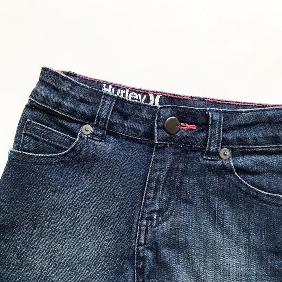 Hurley dark wash denim shorts EUC 3T - Picture 2 of 6